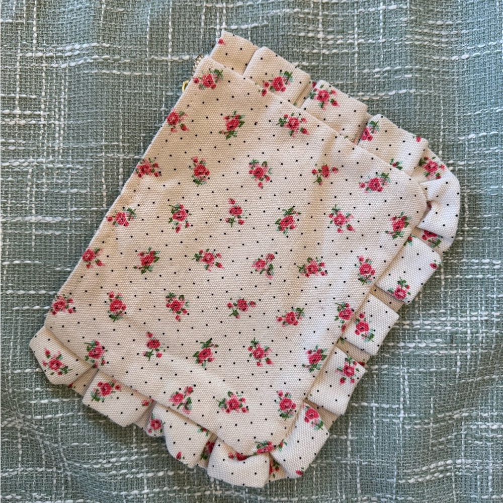 Sézane Vintage Rose Froufrous Pouch Pochette froufrou - Picture 2 of 5
